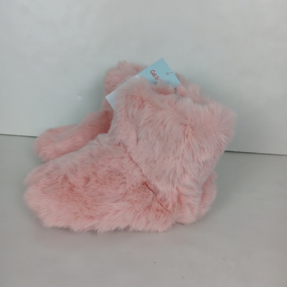 Cat & Jack Faux Fur Slippers Blush Pink Dallas Fluffy Bootie Girls M 7-8 NWT - Picture 2 of 10